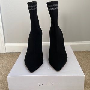 Leith Finn Tube Sock Booties